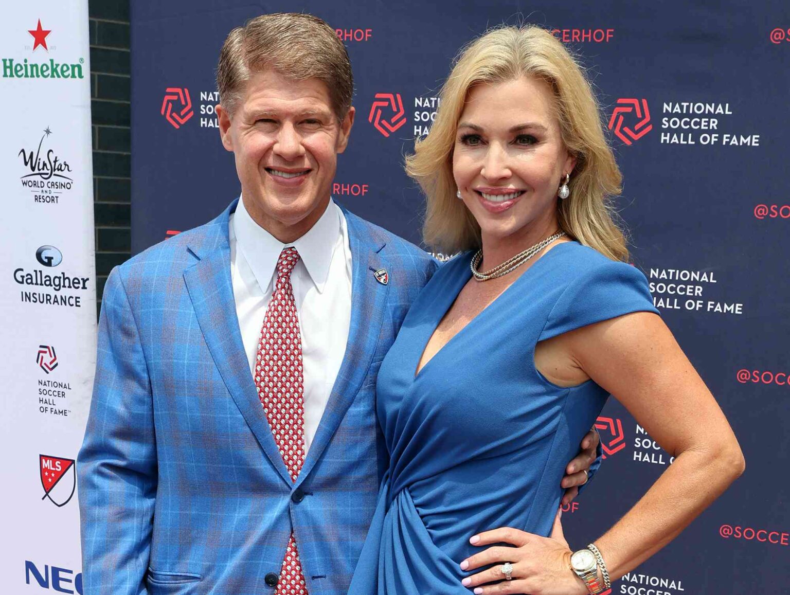 Tavia Shackles: Age, Net Worth, Married Life, Salary, and Dating History of Clark Hunt's Wife ...