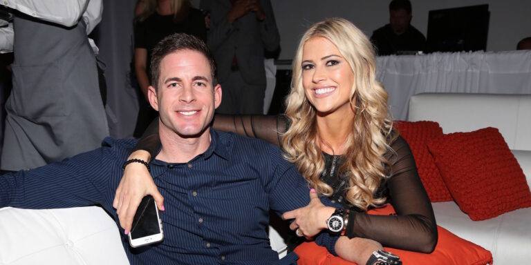 Flip or Flop Cast: Net Worth, Age, Bio, Salary, and Relationships in ...
