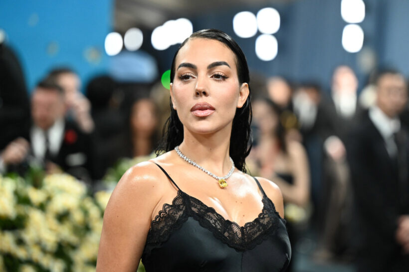 Georgina Rodríguez: Age, Net Worth, Married Status, Salary, Height
