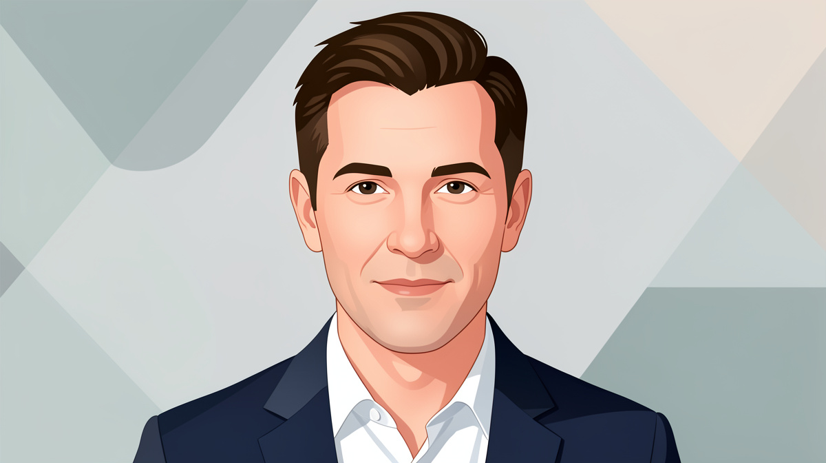 Luke Harding - Professional Portrait