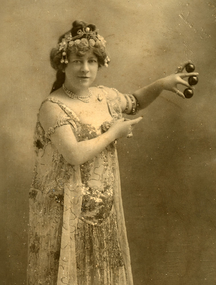 Adelaide Herrmann - Professional Portrait