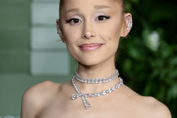 Ariana Grande - Professional Portrait