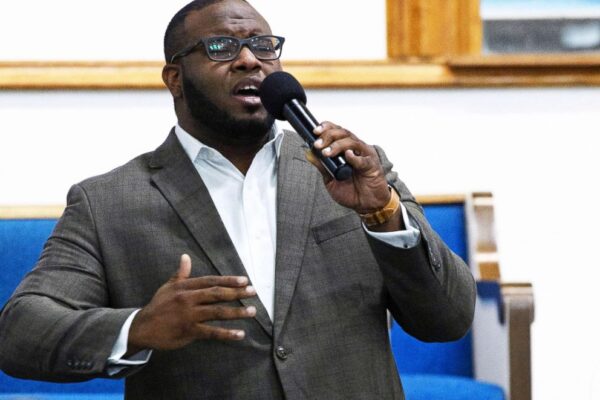 Neighbor who filmed aftermath of shooting of Botham Jean has received death threats, she says - ABC News