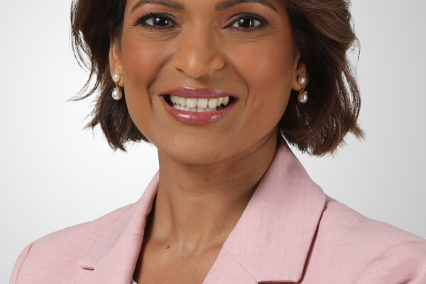 Elizabeth Puranam - Professional Portrait