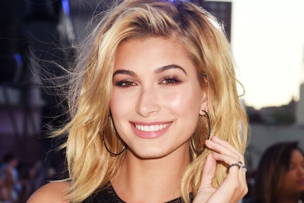Hailey Baldwin - Professional Portrait