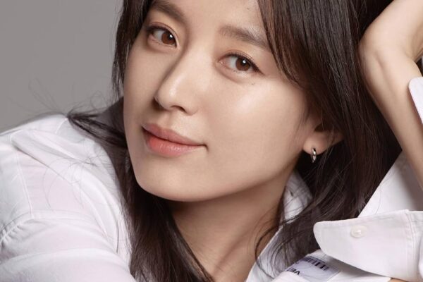 Han Hyo-joo - Professional Portrait