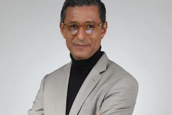 Hashem Ahelbarra - Professional Portrait