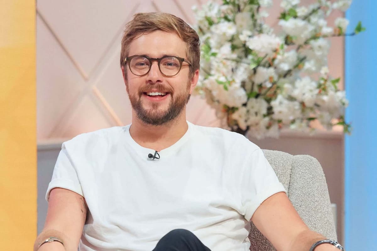 Iain Stirling - Professional Portrait