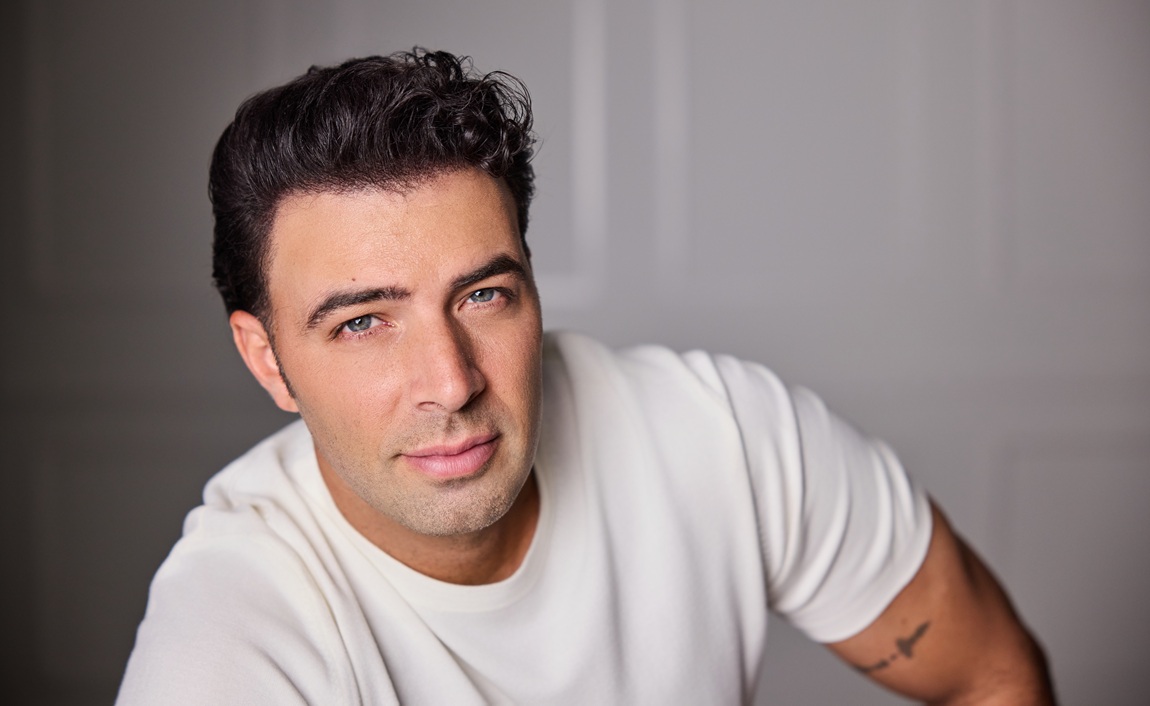 Jencarlos Canela - Professional Portrait