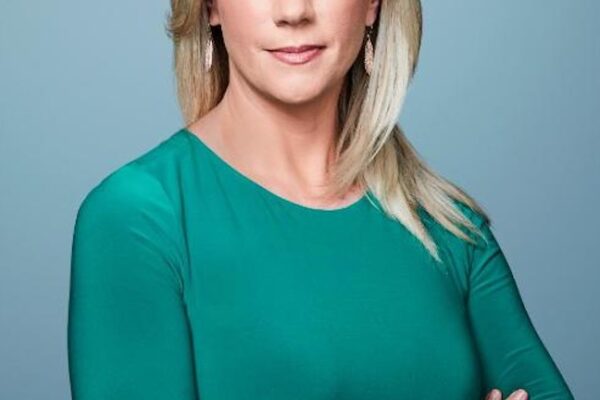 Jessica Schneider - Professional Portrait
