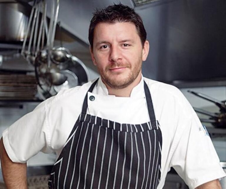 Manu Feildel - Professional Portrait