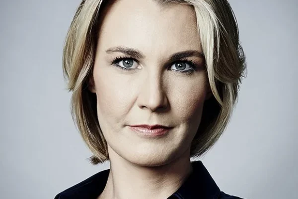 Robyn Curnow - Professional Portrait
