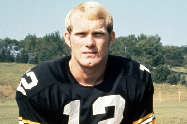 Hall of Fame quarterback Terry Bradshaw