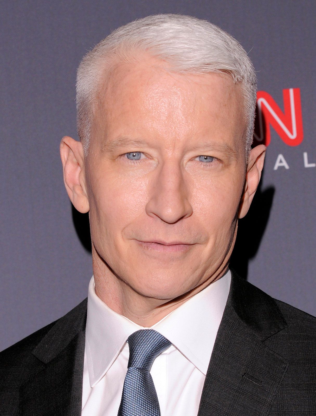 Anderson Cooper | 60 Minutes, Gloria Vanderbilt, Family, Biography & Facts | Britannica