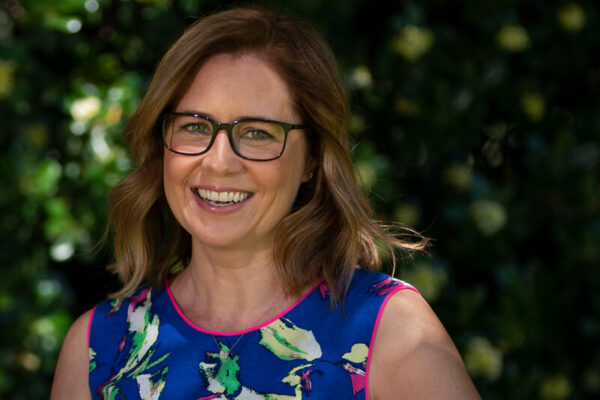 Jenna Fischer, 'The Office' Star, Reveals Breast Cancer Diagnosis - The New York Times