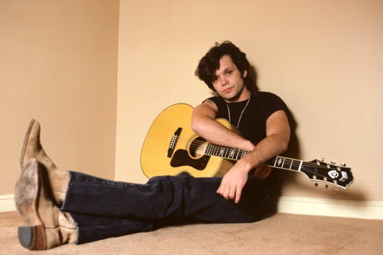 John Mellencamp Biography